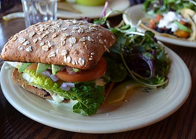Cafe Gratitude : le restaurant vegan de Los Angeles qu’on adore
